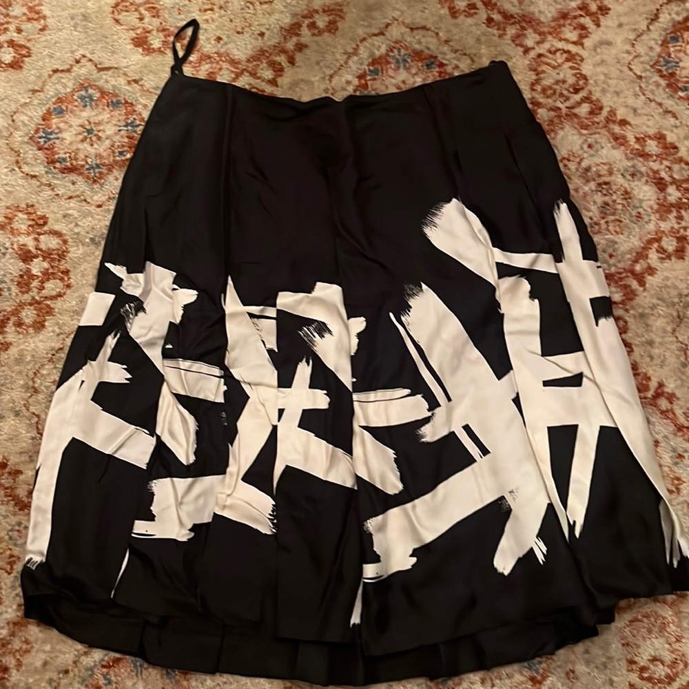 CLUB MONACO pleat detail abstract print skirt